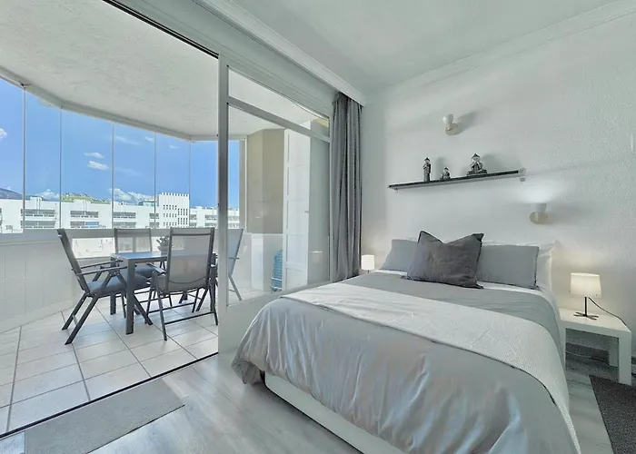 Daire Estudio Con Vista Al Puerto Deportivo